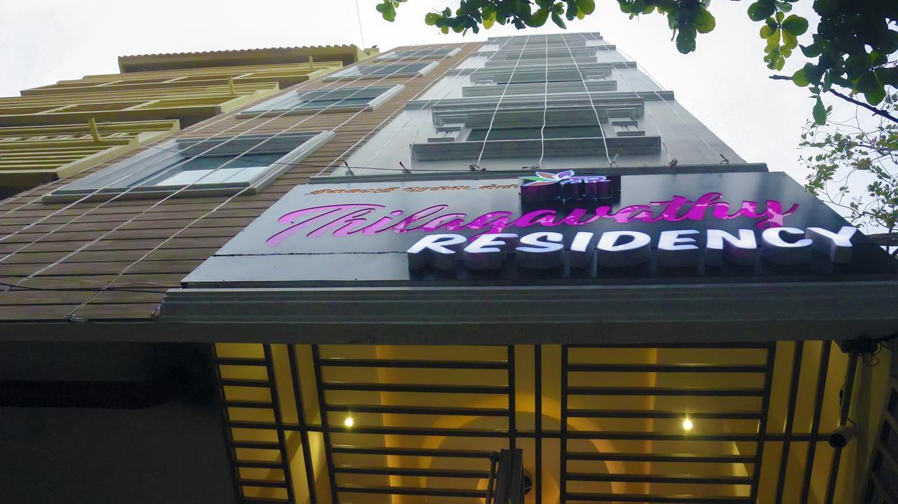 Tr Residency Hotel Pondicherry Bagian luar foto