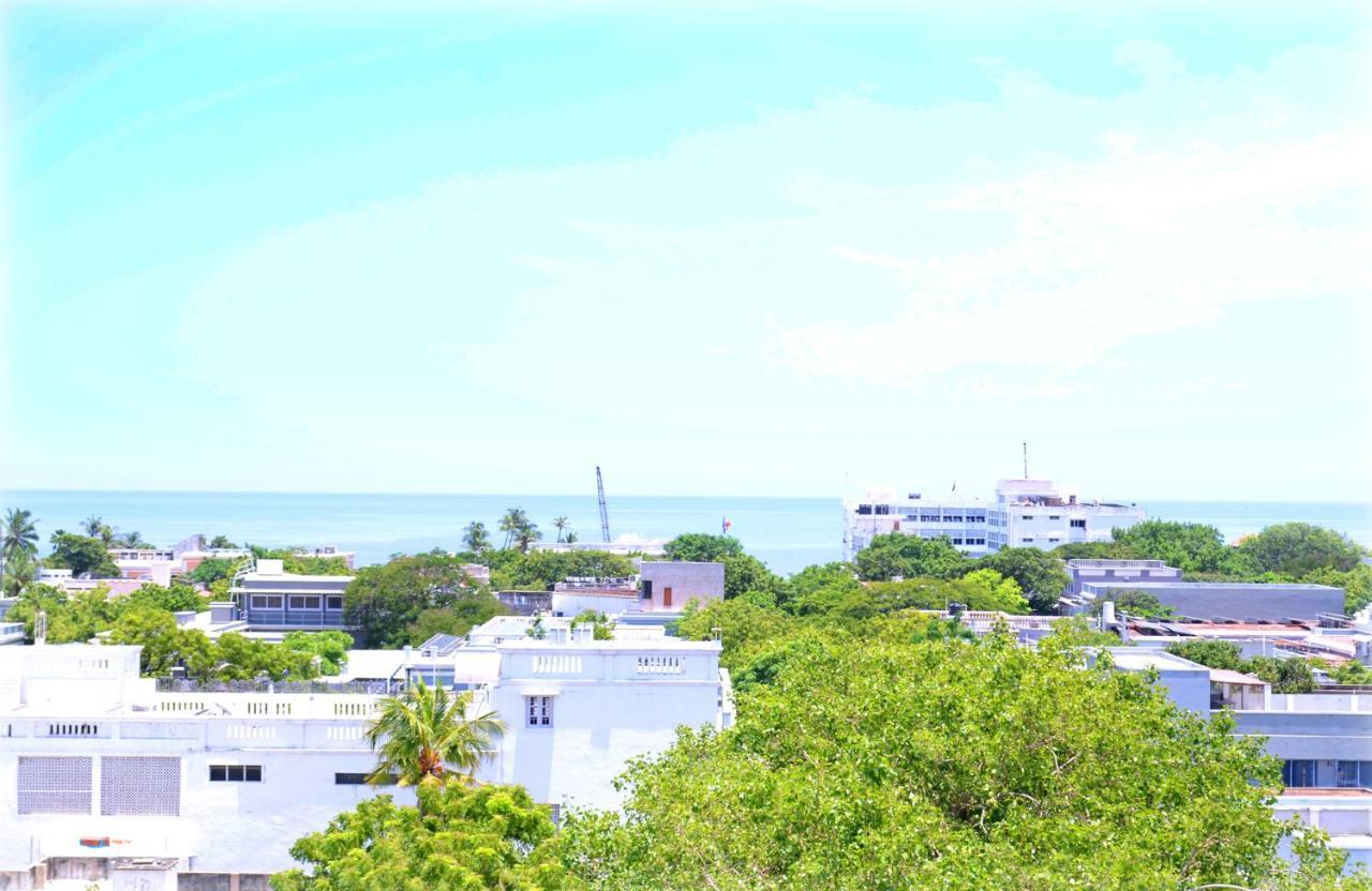 Tr Residency Hotel Pondicherry Bagian luar foto